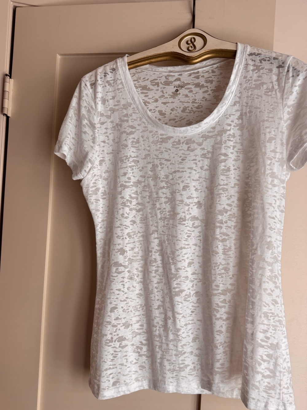 Indigo White Short Sleeve Burnout Scoop Neck Tee XL